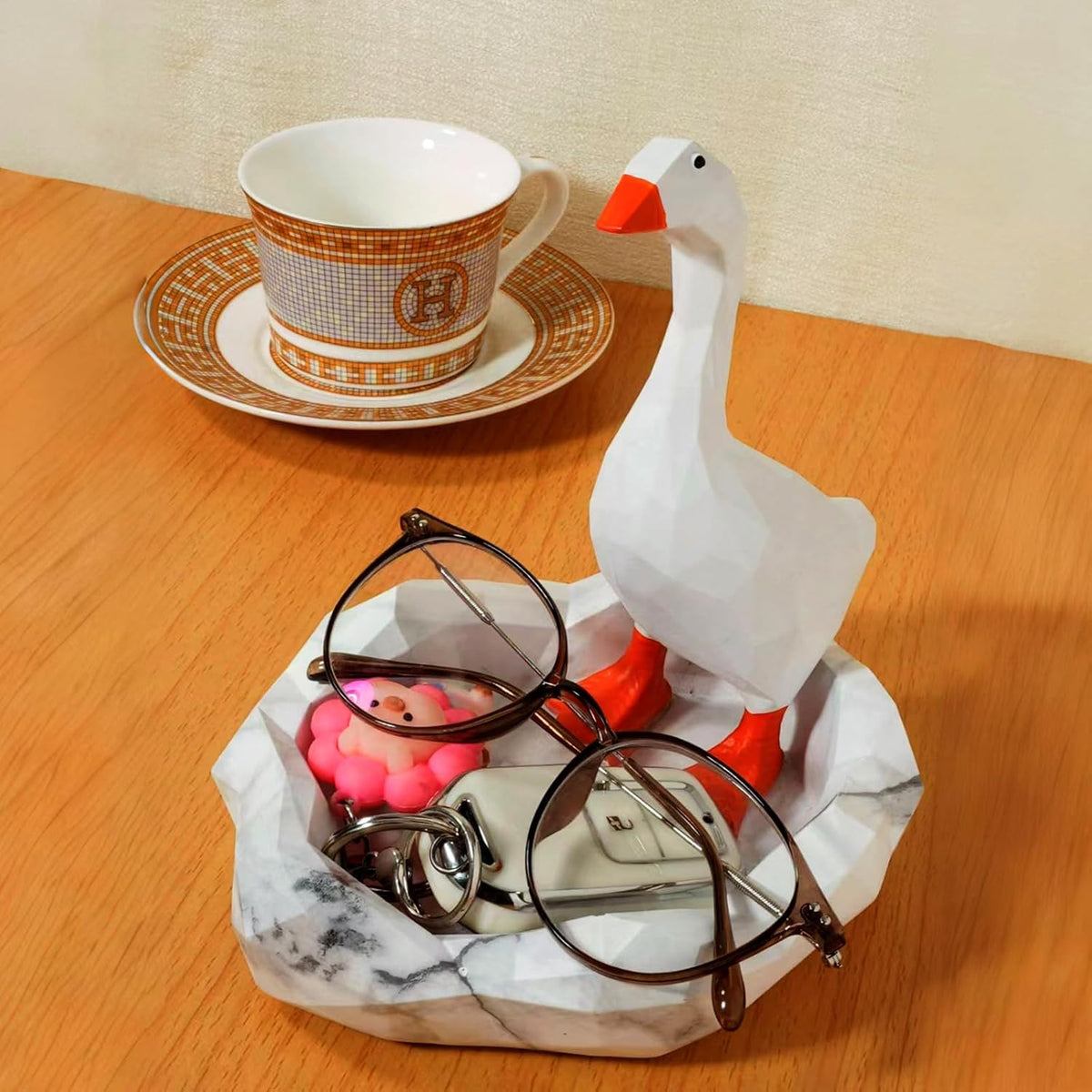 7 in Desk Goose Silly Goose Key Holder with Geometric Polygonal Tray