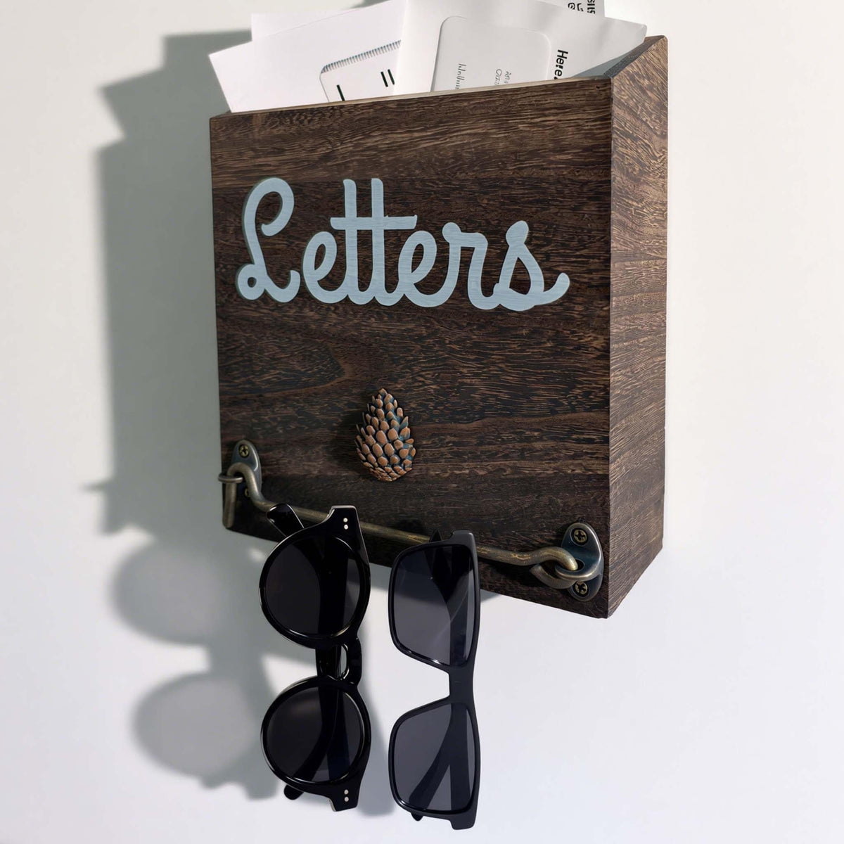 eBun Narrow Wood Mail Holder with 6 Key Hooks